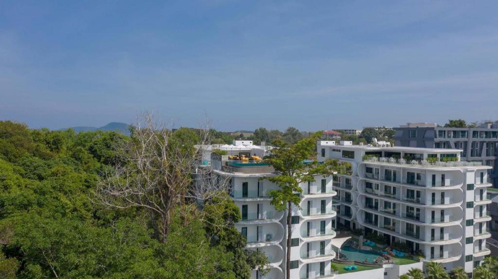 Utopia Naiharn Nai Harn Buitenkant foto