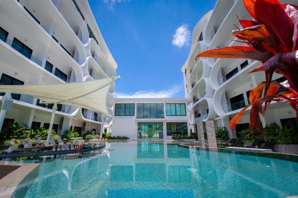Utopia Naiharn Nai Harn Buitenkant foto